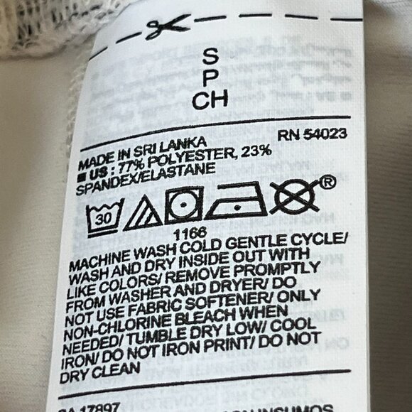 NEW Old Navy Active Powersoft Bermuda Shorts Women's Size Small 8" GoDry Pockets - Picture 10 of 10